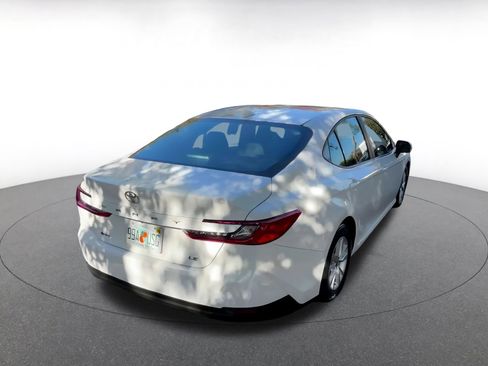 Used 2025 Toyota Camry LE image 15