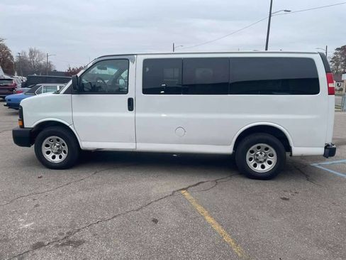 Used 2009 Chevrolet Express 1500 w/ Power Package image 5
