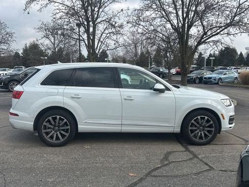 Used 2018 Audi Q7 3.0T Premium Plus image 3