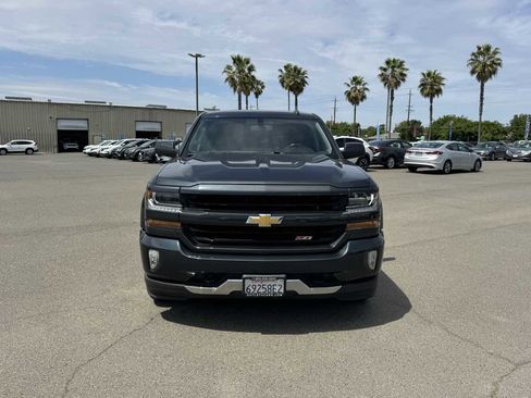 Used 2018 Chevrolet Silverado 1500 LT w/ All Star Edition image 4