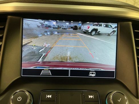 Certified 2023 GMC Acadia SLE w/ Driver Convenience Package image 23