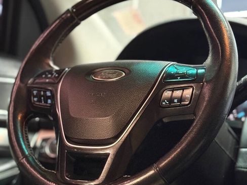 Used 2016 Ford Explorer Platinum image 20