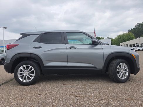 New 2026 Chevrolet TrailBlazer LS w/ LS Convenience Package AWD/4WD image 17