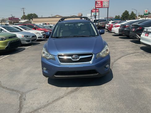 Used 2014 Subaru Crosstrek 2.0i Limited w/ Popular Package #2 AWD/4WD image 3