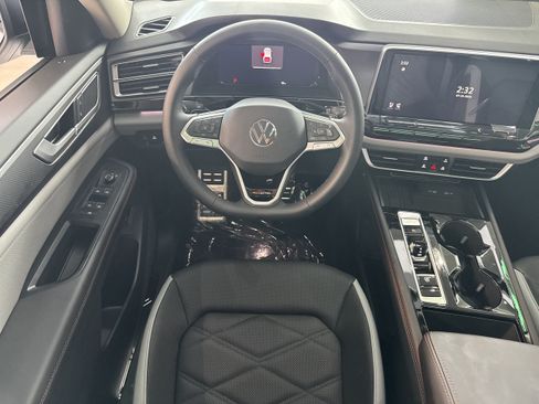 New 2026 Volkswagen Atlas Peak Edition AWD/4WD image 10