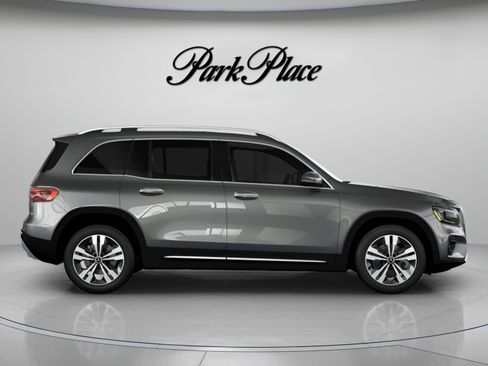 Used 2026 Mercedes-Benz GLB 250 image 26