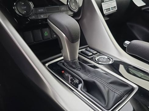 New 2025 Mitsubishi Eclipse Cross LE image 21