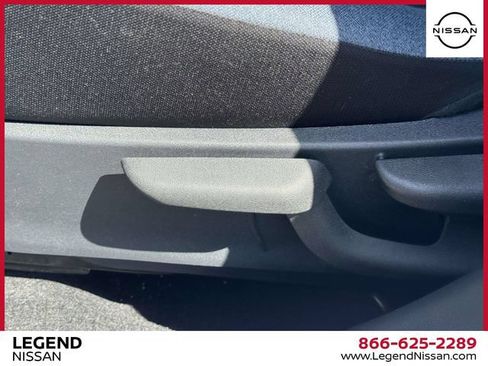 Used 2023 Nissan Versa SV FWD image 17