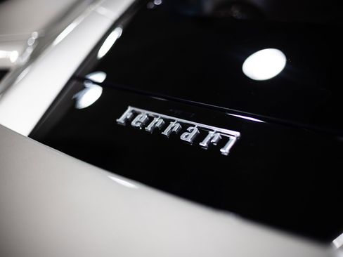 Used 2021 Ferrari F8 Tributo image 35