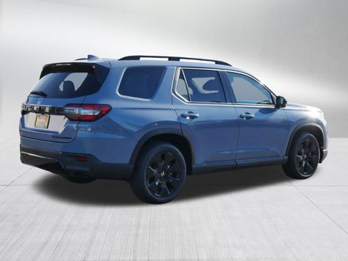 New 2026 Honda Pilot Black Edition image 7