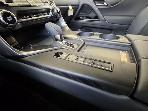 New 2026 Lexus LX 700h Luxury AWD/4WD image 28
