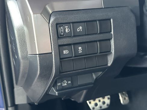 Used 2025 Toyota Tacoma TRD Sport image 11