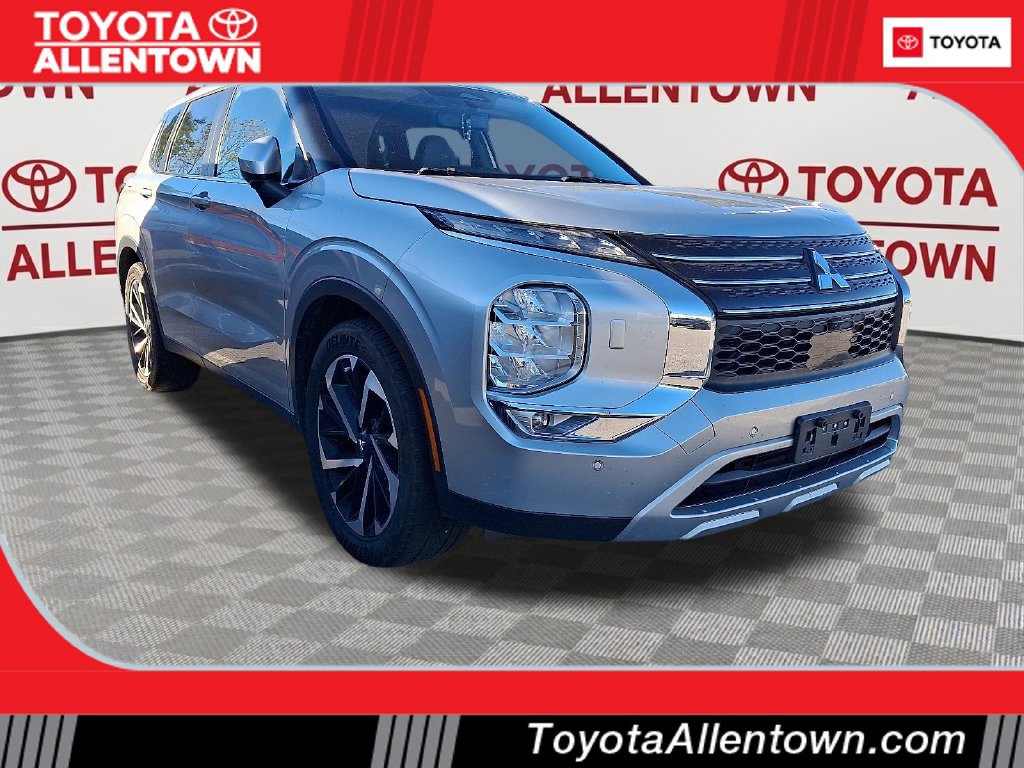 Used 2023 Mitsubishi Outlander SE Black Edition AWD/4WD 360° Tour
