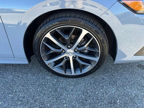 Used 2023 Honda Civic Touring image 4