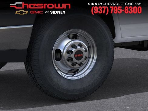 New 2025 GMC Savana 4500 w/ Power Convenience Package RWD image 9