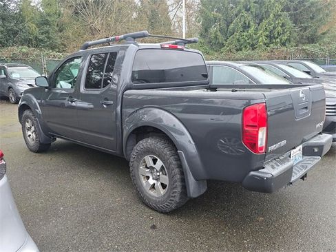 Used 2011 Nissan Frontier PRO-4X w/ Pro-4x Luxury Pkg image 4