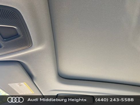 Used 2025 Audi Q5 Premium w/ Convenience Package AWD/4WD image 43