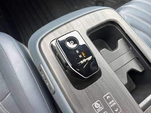 Used 2023 Nissan Ariya image 18