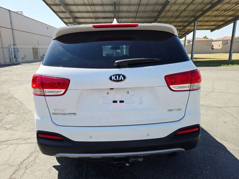 Used 2017 Kia Sorento EX FWD image 10
