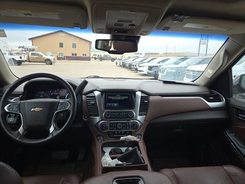 Used 2017 Chevrolet Suburban Premier image 9