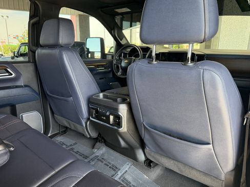 Used 2024 Chevrolet Silverado 3500 High Country w/ Technology Package AWD/4WD image 40