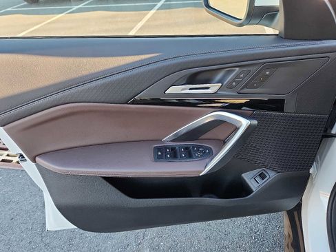 Used 2025 BMW X2 xDrive28i w/ Convenience Package image 12