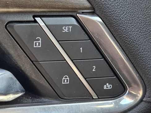 Used 2024 Chevrolet Silverado 2500 High Country w/ High Country Premium Package image 9