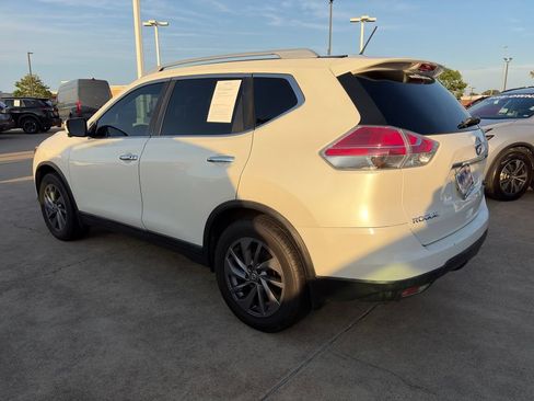 Used 2016 Nissan Rogue SL w/ SL Premium Package FWD image 5