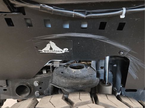 Used 2021 Jeep Gladiator Willys image 9