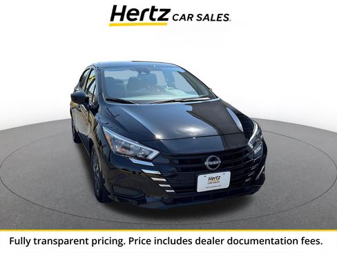 Used 2025 Nissan Versa SV FWD image 1