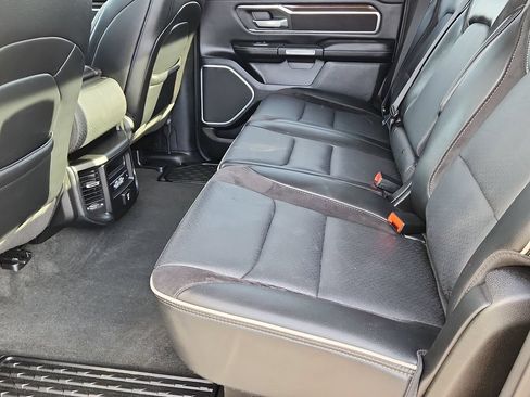Used 2021 RAM 1500 Laramie AWD/4WD image 10