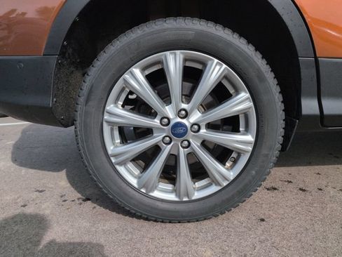 Used 2017 Ford Escape Titanium w/ Canadian Touring Package AWD/4WD image 12