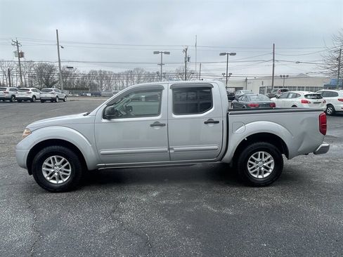 Used 2015 Nissan Frontier SV w/ SV Value Truck Package image 5