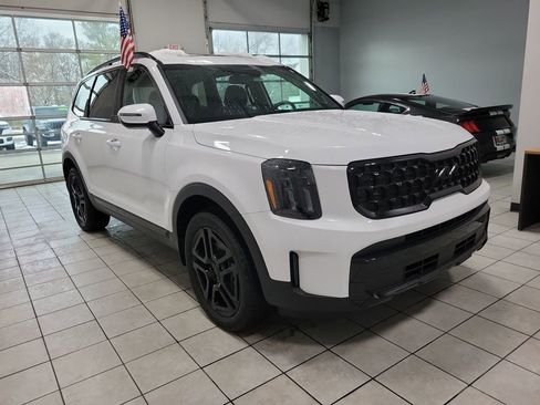 Used 2025 Kia Telluride EX X-Line image 17