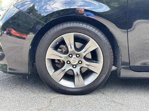 Used 2016 Toyota Sienna SE Premium FWD image 9