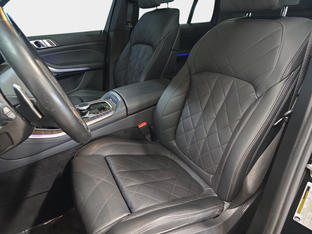 Used 2025 BMW X5 sDrive40i w/ M Sport Package RWD image 17