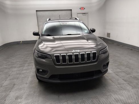 Used 2021 Jeep Cherokee Latitude Lux w/ Comfort/Convenience Group AWD/4WD image 14