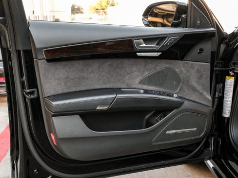 Used 2017 Audi A8 L 4.0T w/ Driver Assistance Package image 47