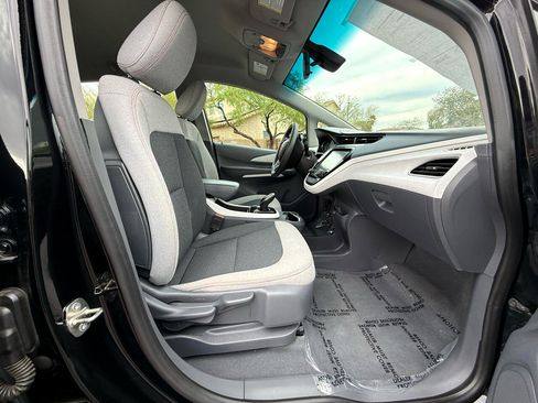 Used 2019 Chevrolet Bolt LT image 11