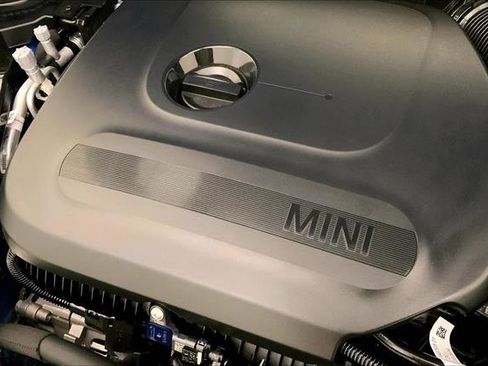 Certified 2025 MINI Cooper 2-Door Hardtop image 31