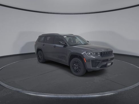New 2026 Jeep Grand Cherokee L 4WD image 3