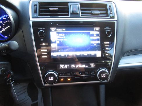 Used 2018 Subaru Outback 2.5i Premium AWD/4WD image 21