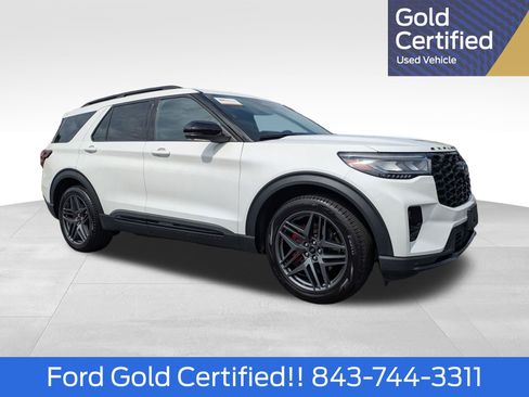 Certified 2025 Ford Explorer ST RWD image 1