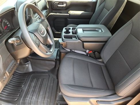 New 2024 GMC Sierra 2500 Pro w/ Convenience Package image 9