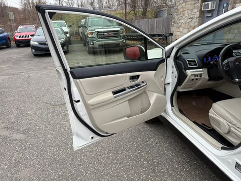 Used 2015 Subaru Crosstrek Touring image 32