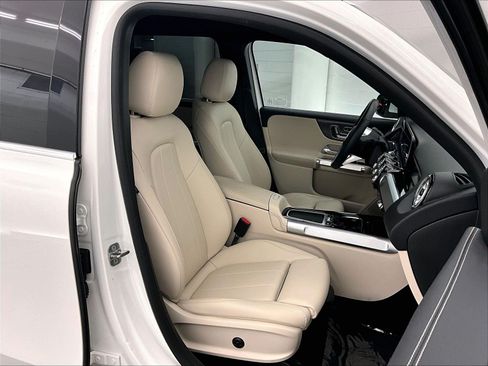 Certified 2024 Mercedes-Benz EQB 250+ image 6