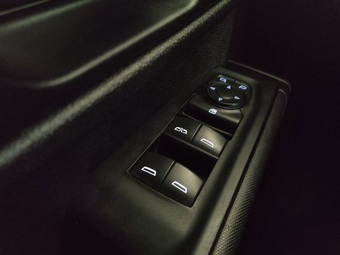 Used 2022 Chevrolet Silverado 2500 Custom w/ Custom Convenience Package RWD image 27
