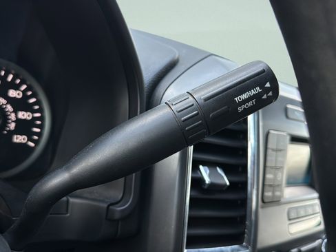 Used 2016 Ford F150 XLT AWD/4WD image 19