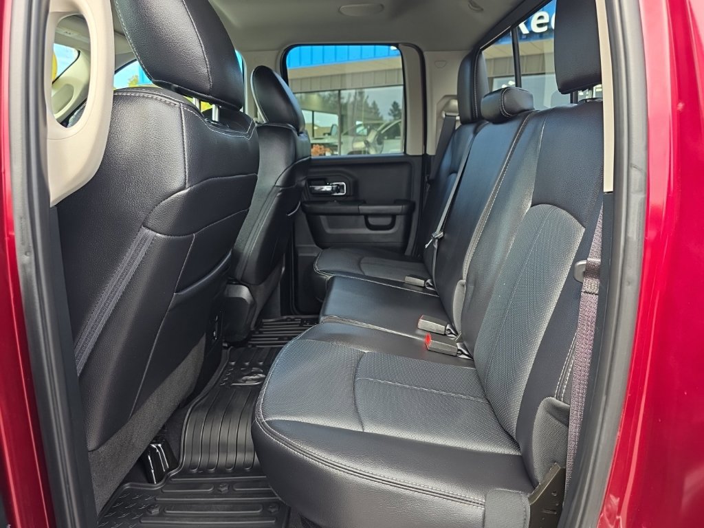 Used 2018 RAM 1500 Laramie w/ Convenience Group AWD/4WD image 30