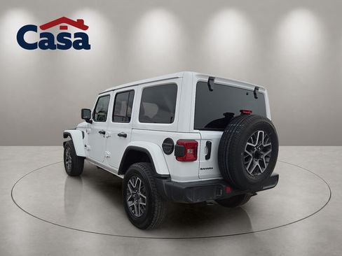 Used 2025 Jeep Wrangler Unlimited Sahara AWD/4WD image 4